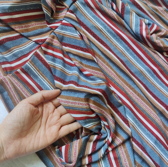 *BCBGeneration* striped v-neck midi dress with pockets - Picture 2 of 8